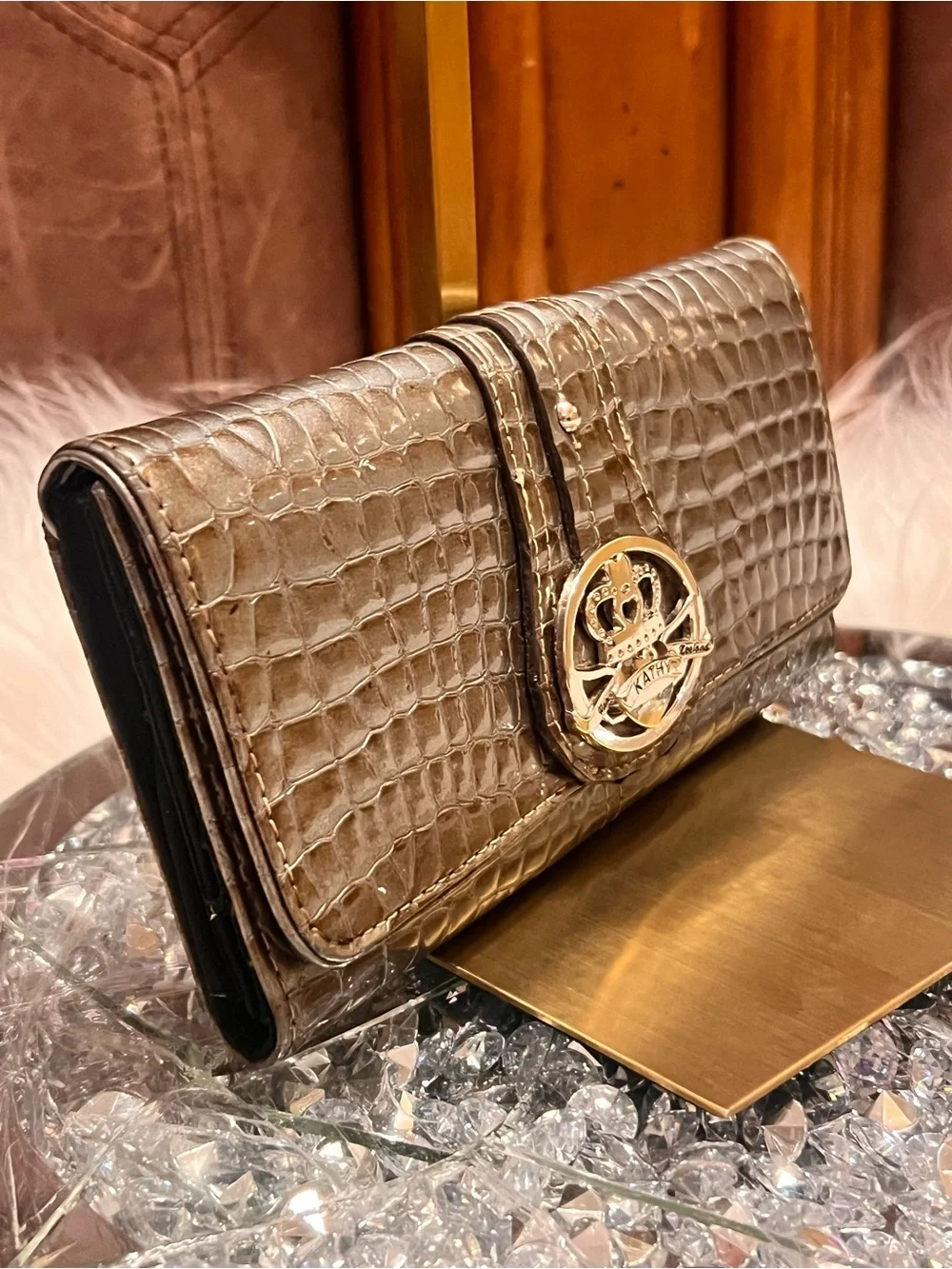 Kathy Van Zeeland Y2k Metallic Croc-Embossed Gray Wallet Clutch with Crest